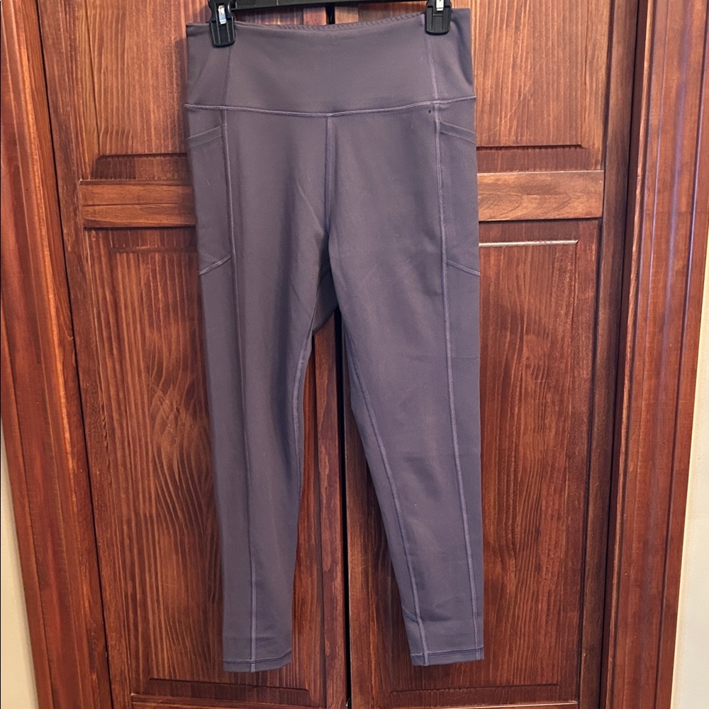 Victoria's Secret Charcoal Leggings. Like New